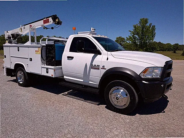 2014 RAM 5500 MECHANICS TRUCK SERVICE TRUCK UTILITY TRUCK CRANE COMPRESSOR TOOL